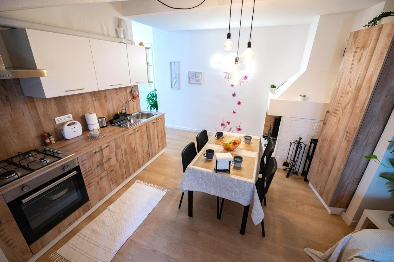 La Casa Di Gabri Trieste Centro Buitenkant foto